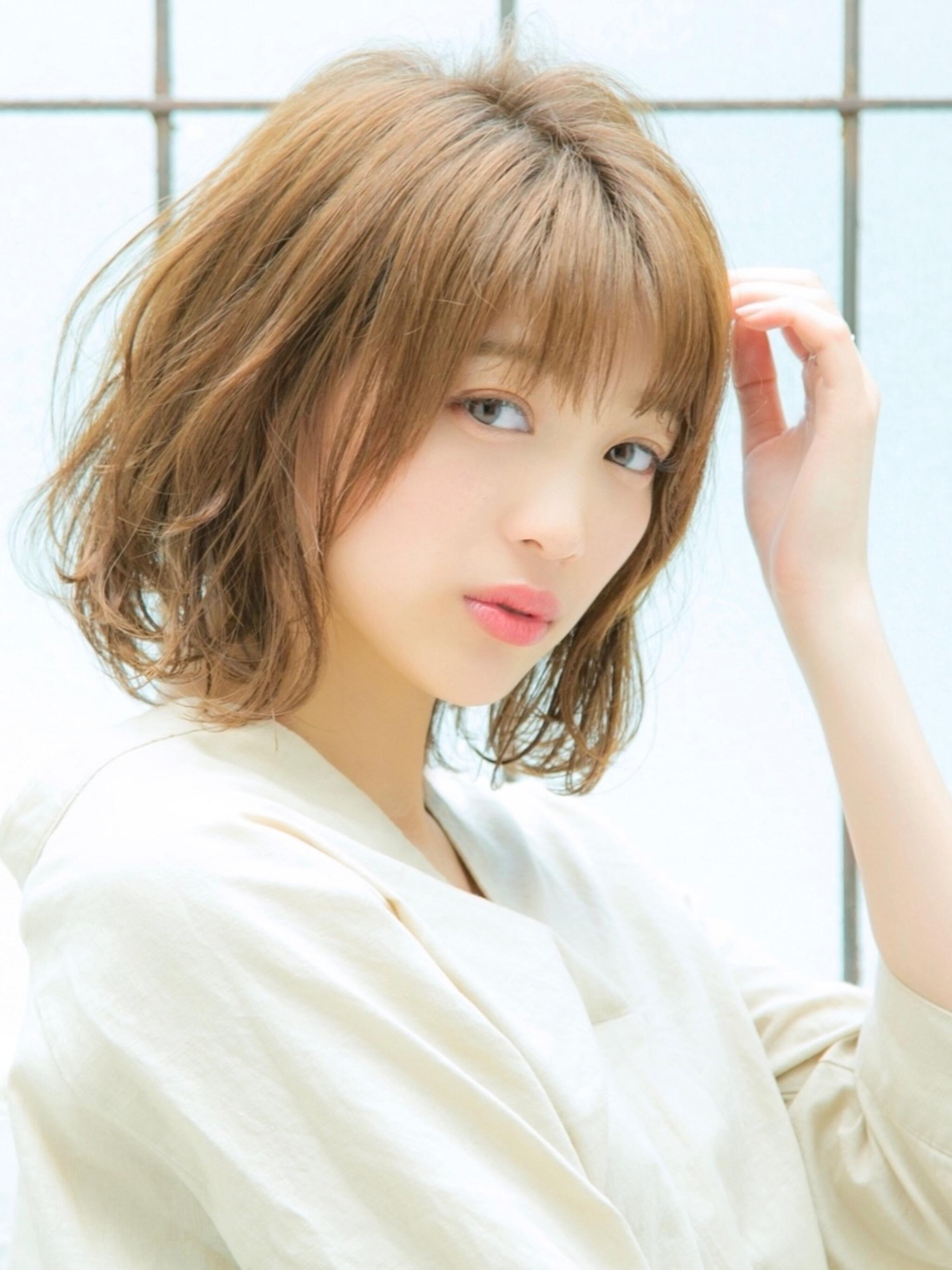 ふんわり毛先動かしひし形ボブ