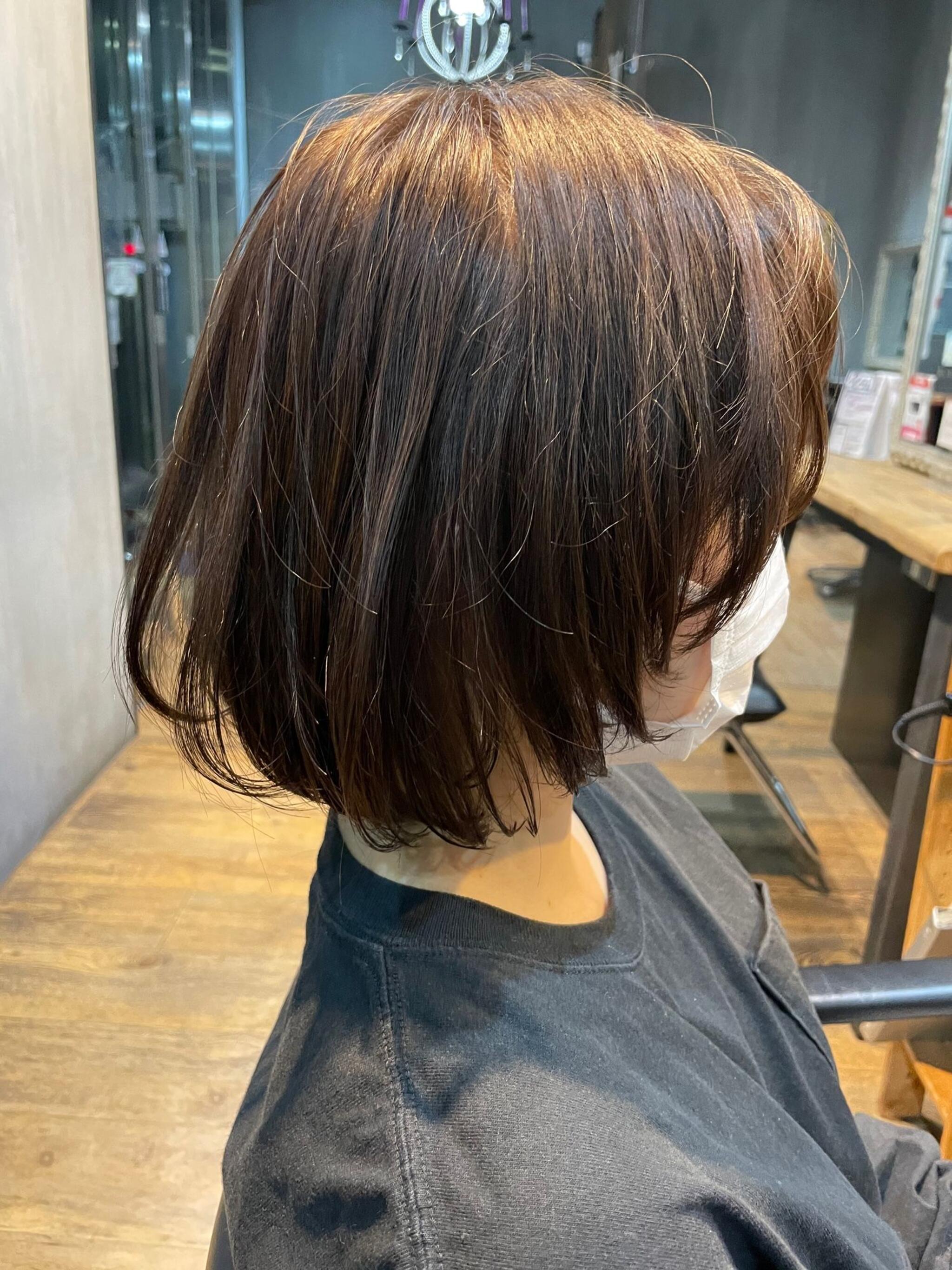 お顔周りレイヤーボブ