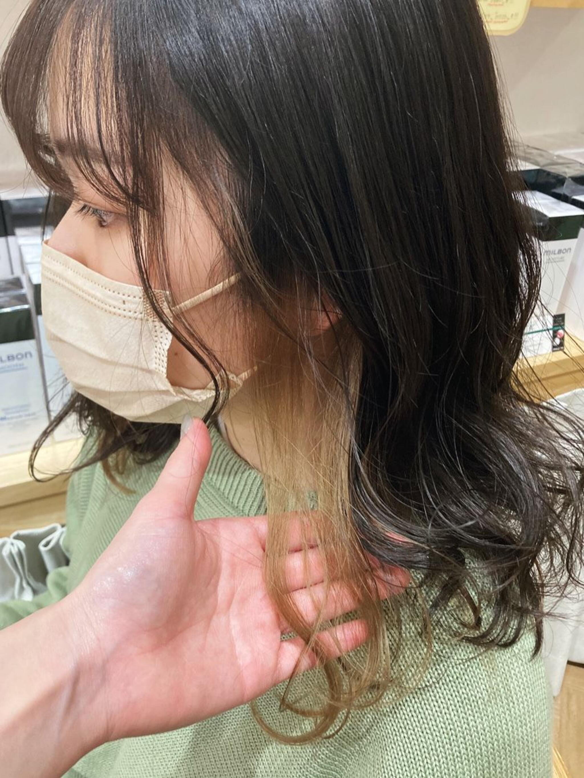 キラキラ✨ベージュインナーカラー