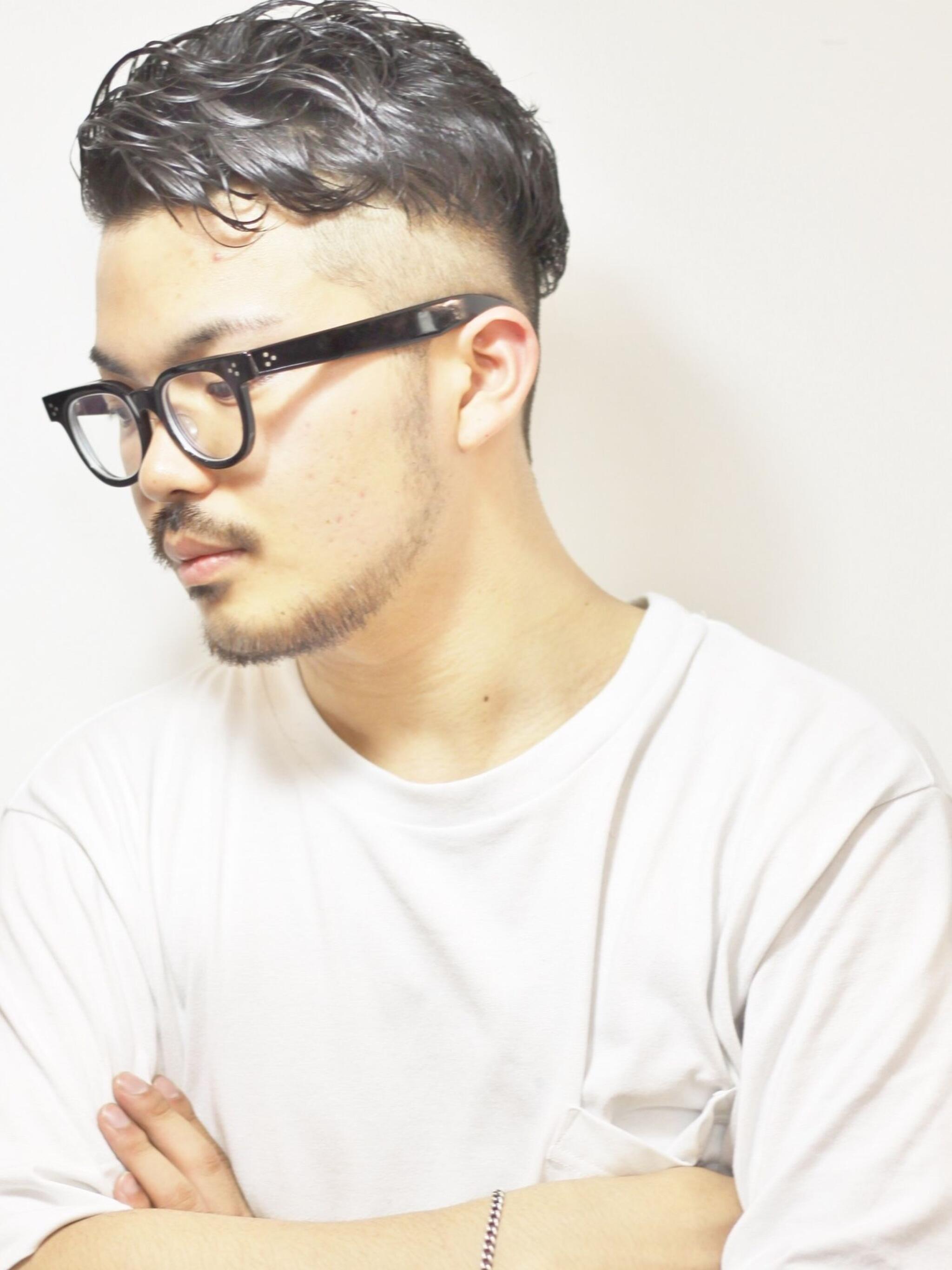 大阪メンズパーマワイルドツーブロックかき上げヘアビジネスネープレスショート