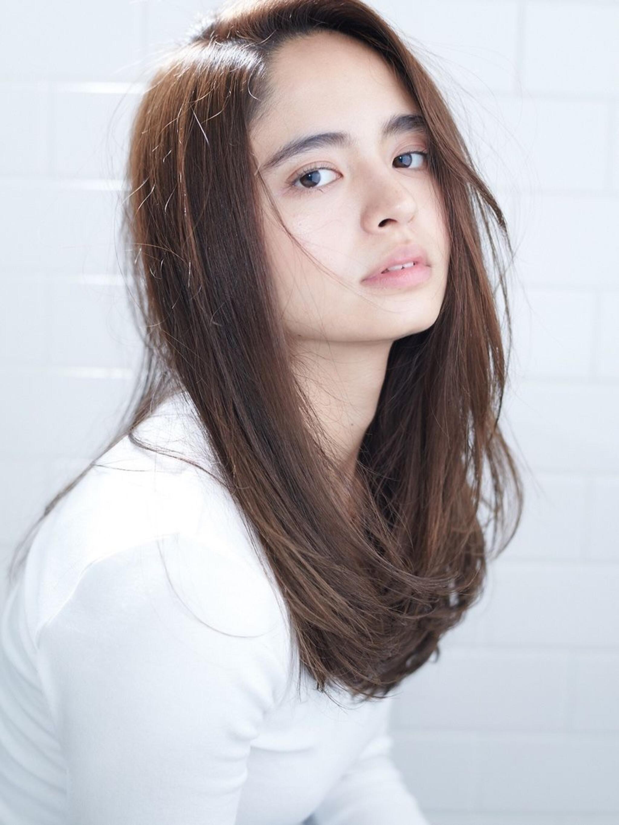 ミネコラストレートロング