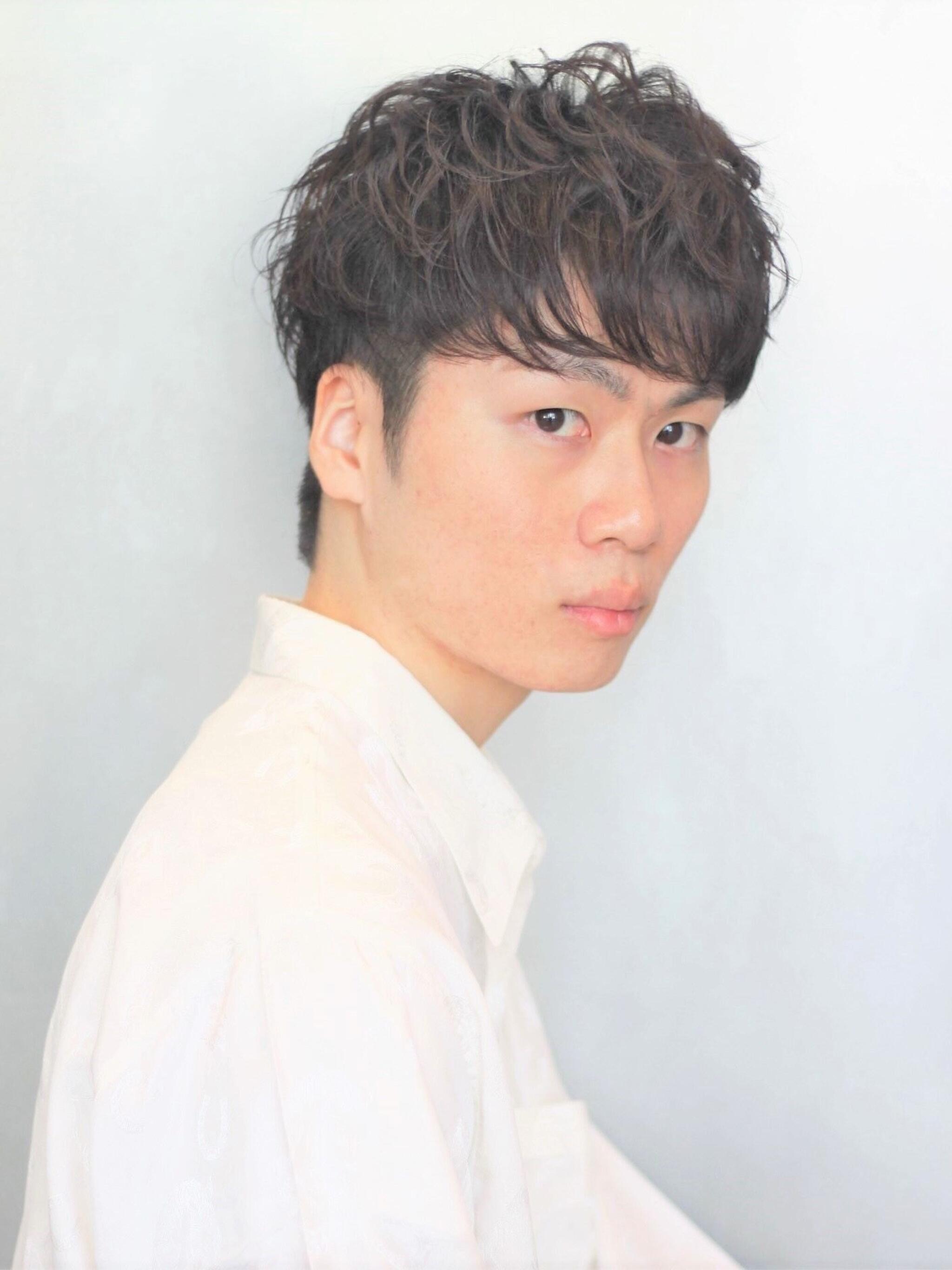 マッシュスリークショートウェットヘアツーブロックツイスパ