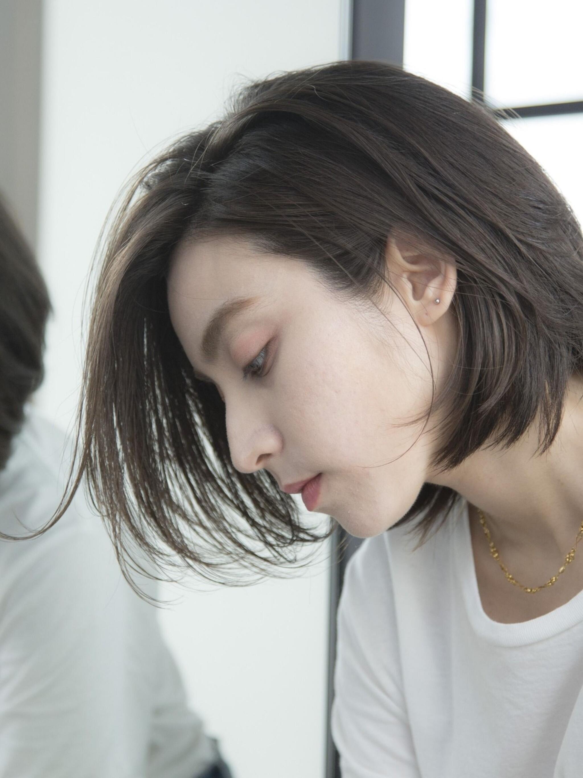 抜け感の出るレイヤーボブ
