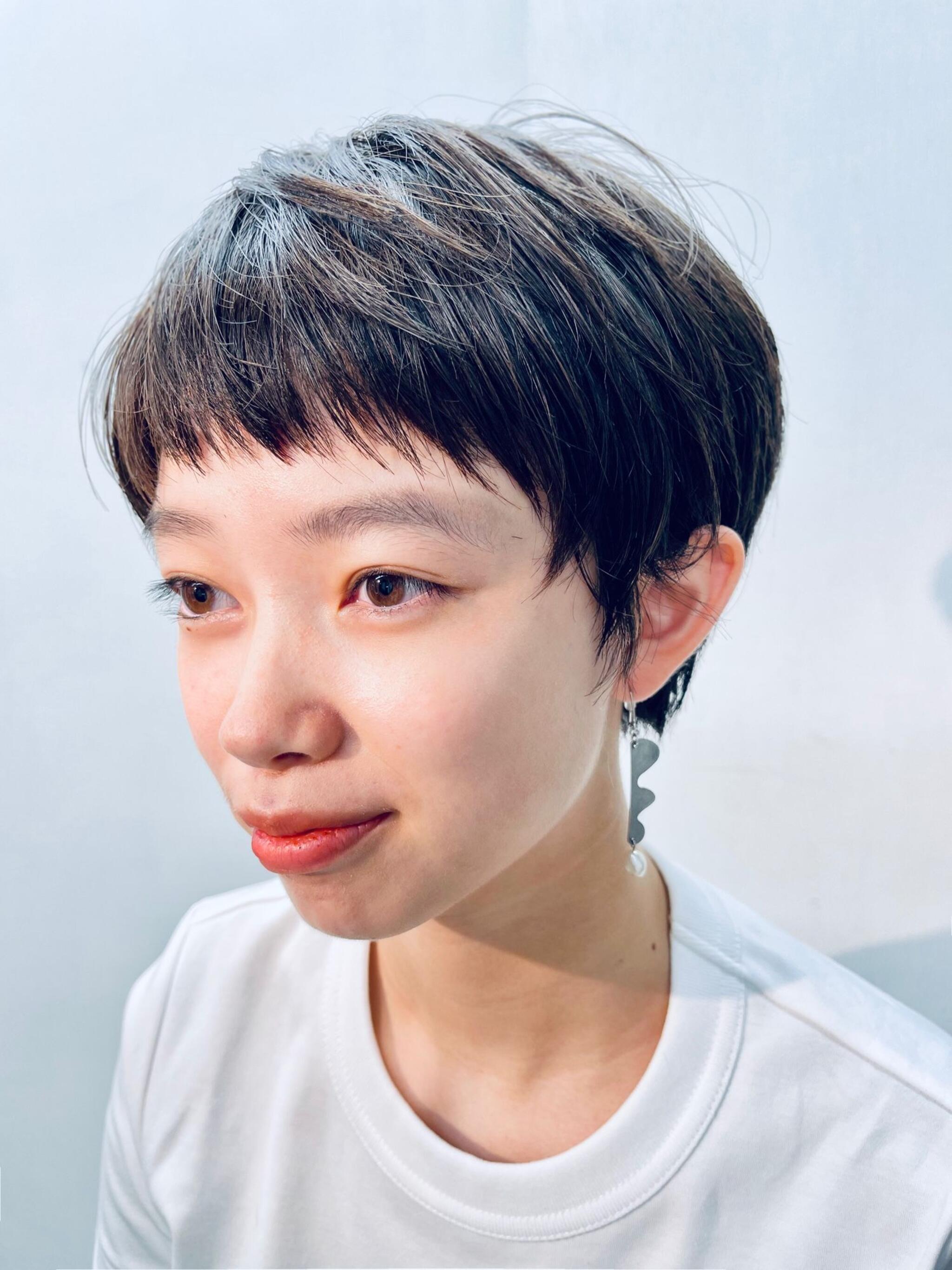 タイトショート