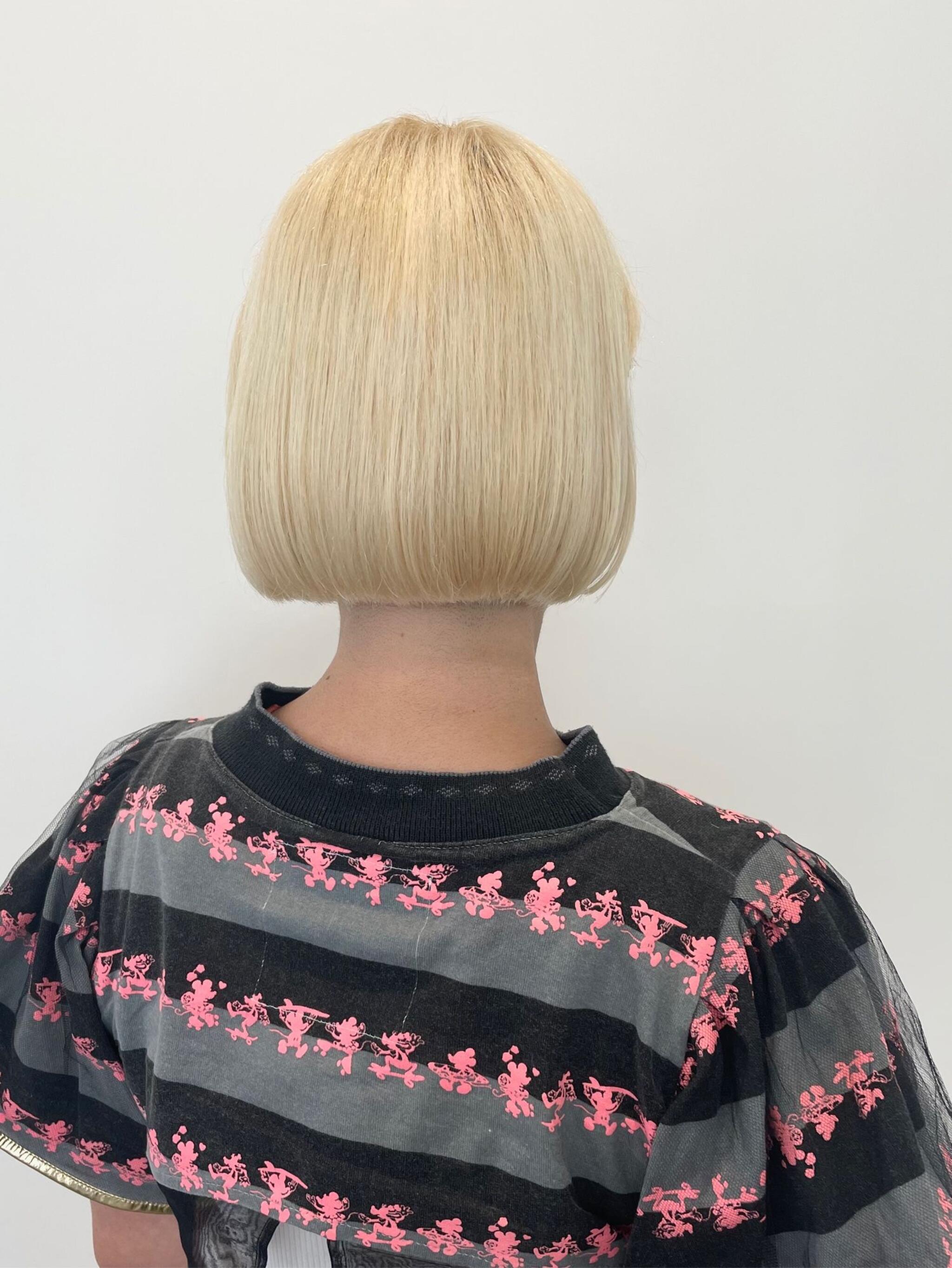blond +bob