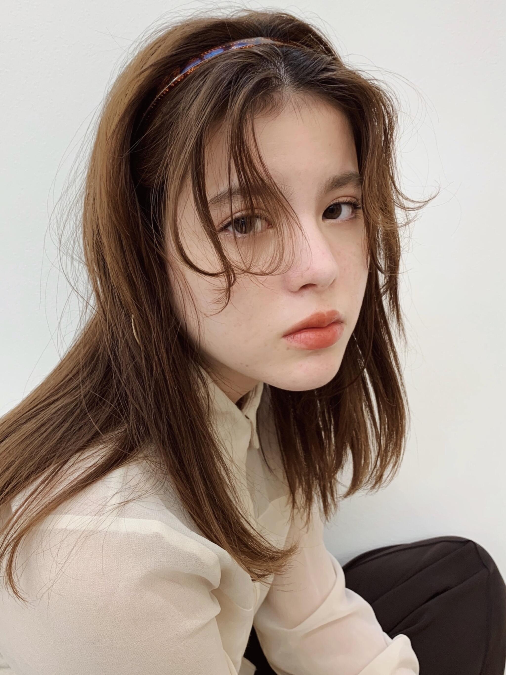 Aラインシルエットが可愛いフレンチロブ