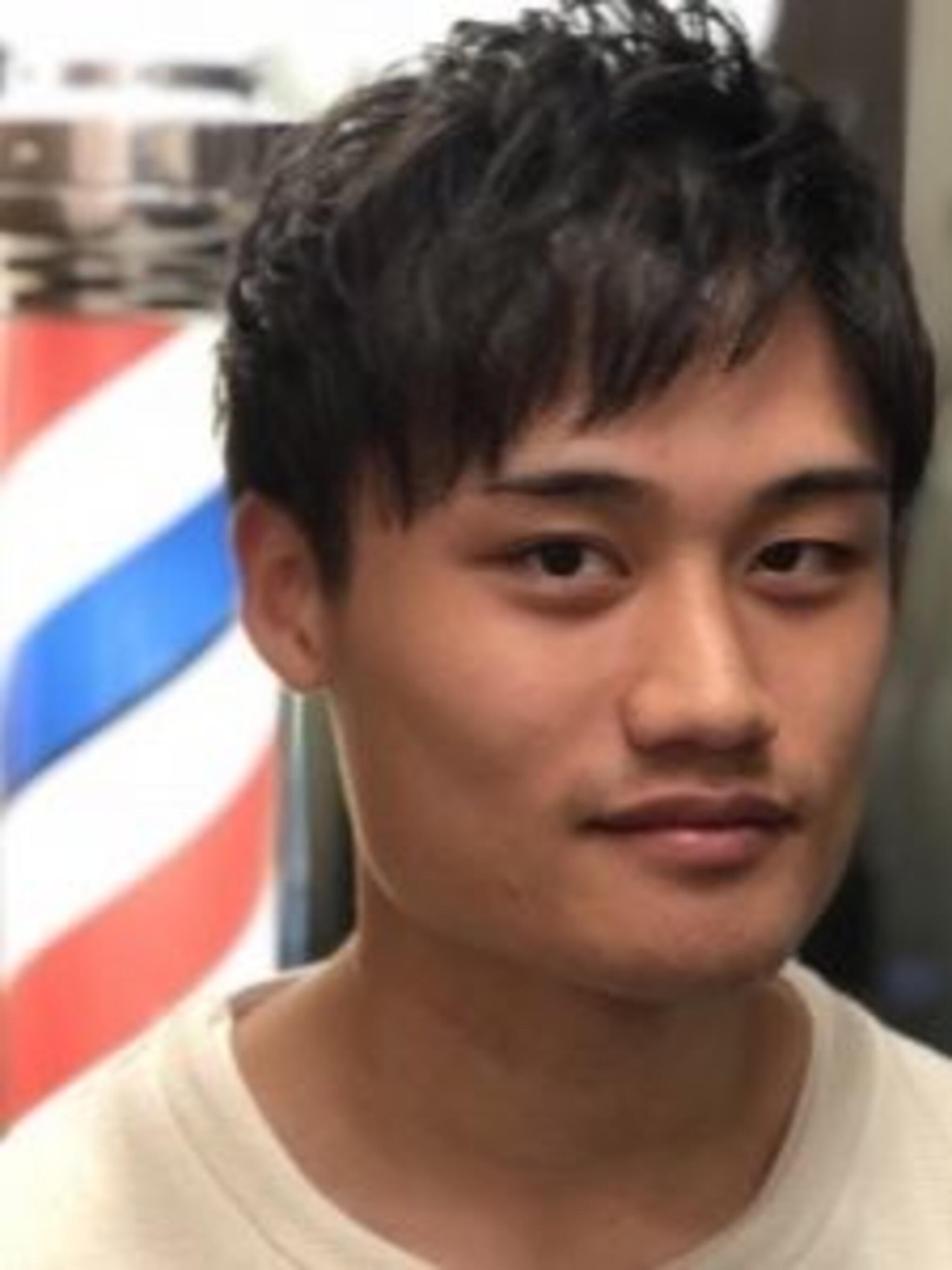 ひし形シルエットの爽やかショート