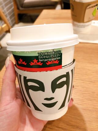 スタバ Starbucks บนหาดบางเทา: บรรยากาศสุดชิลในภูเก็ต🌴