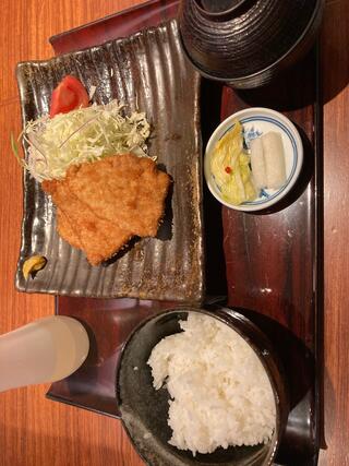 タレカツ 4F｜新潟カツ丼 タレカツ 揚げたてのカツを甘辛醤油ダレにくぐら