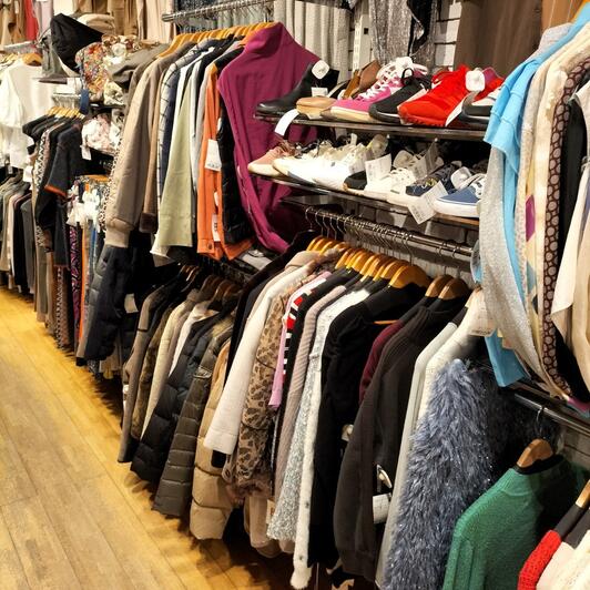 古着屋専門Venus 古着買取BAZZSTORE 下北沢北口店 - 世田谷区北沢/古着屋 | Yahoo