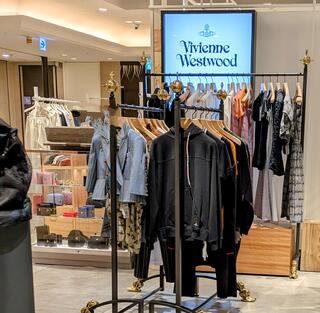 Vivienne Westwood - ヴィヴィアンウエストウッド ビビアン