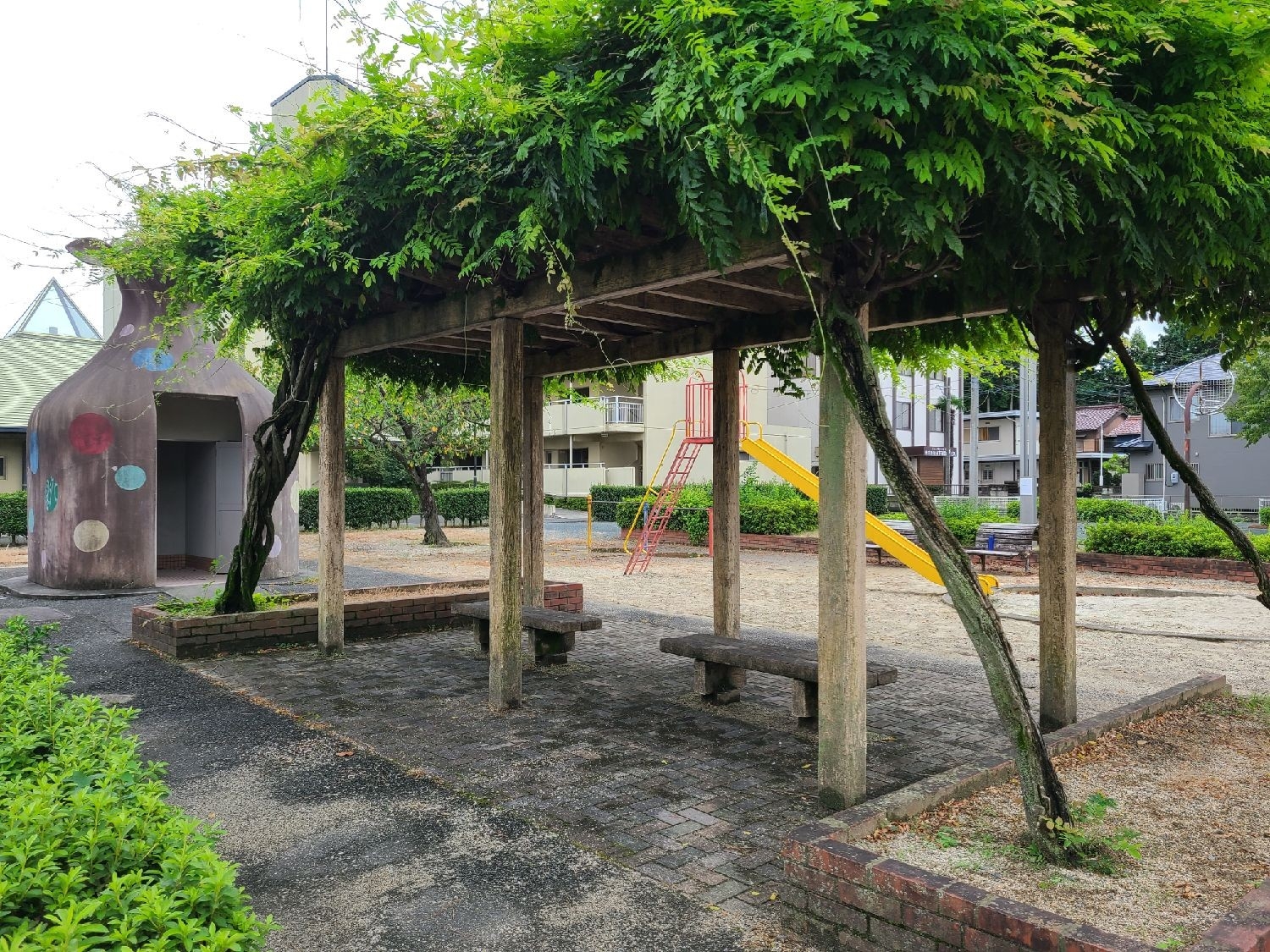 諏訪西公園の外観
