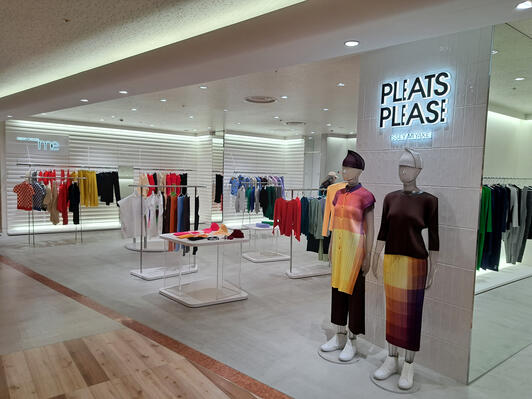 ISSEY MIYAKE INC. PLEATS PLEASE ジェイアール京都伊勢丹