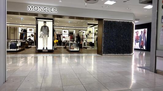 クチコミ : Moncler 神奈川 そごう横浜店 - 横浜市西区高島/ハイ