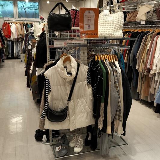 古着買取BAZZSTORE 桜台店 - 練馬区豊玉上/古着屋 | Yahoo!マップ