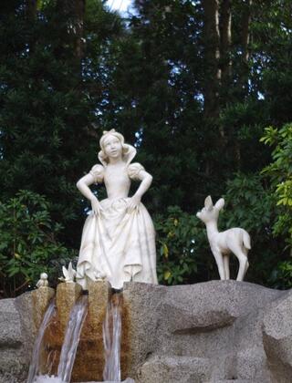 写真 : 東京ディズニーランド 白雪姫の願いの井戸 - 浦安市舞浜 写真 : 東京ディズニーランド 白雪姫の願いの井戸 - 浦安市舞浜
