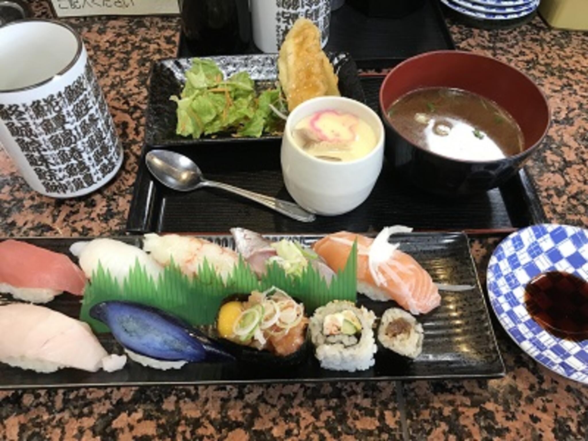 回転寿司海鮮の代表写真1