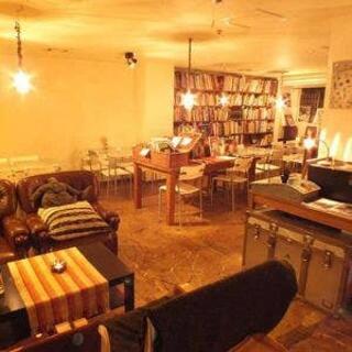 TREASURE RIVER book cafeの写真20