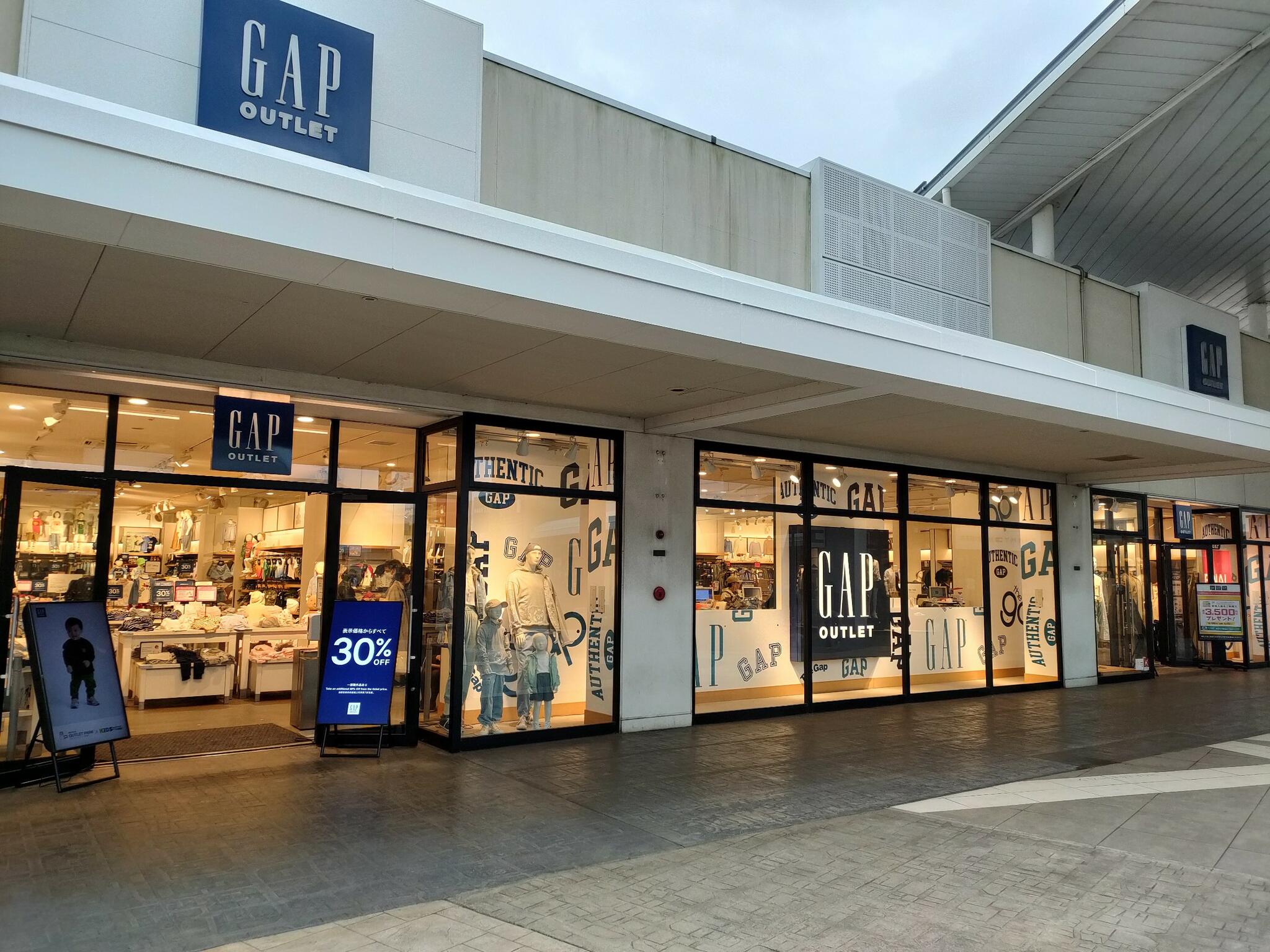 GAP Outlet 三井アウトレットパーク木更津店の代表写真4
