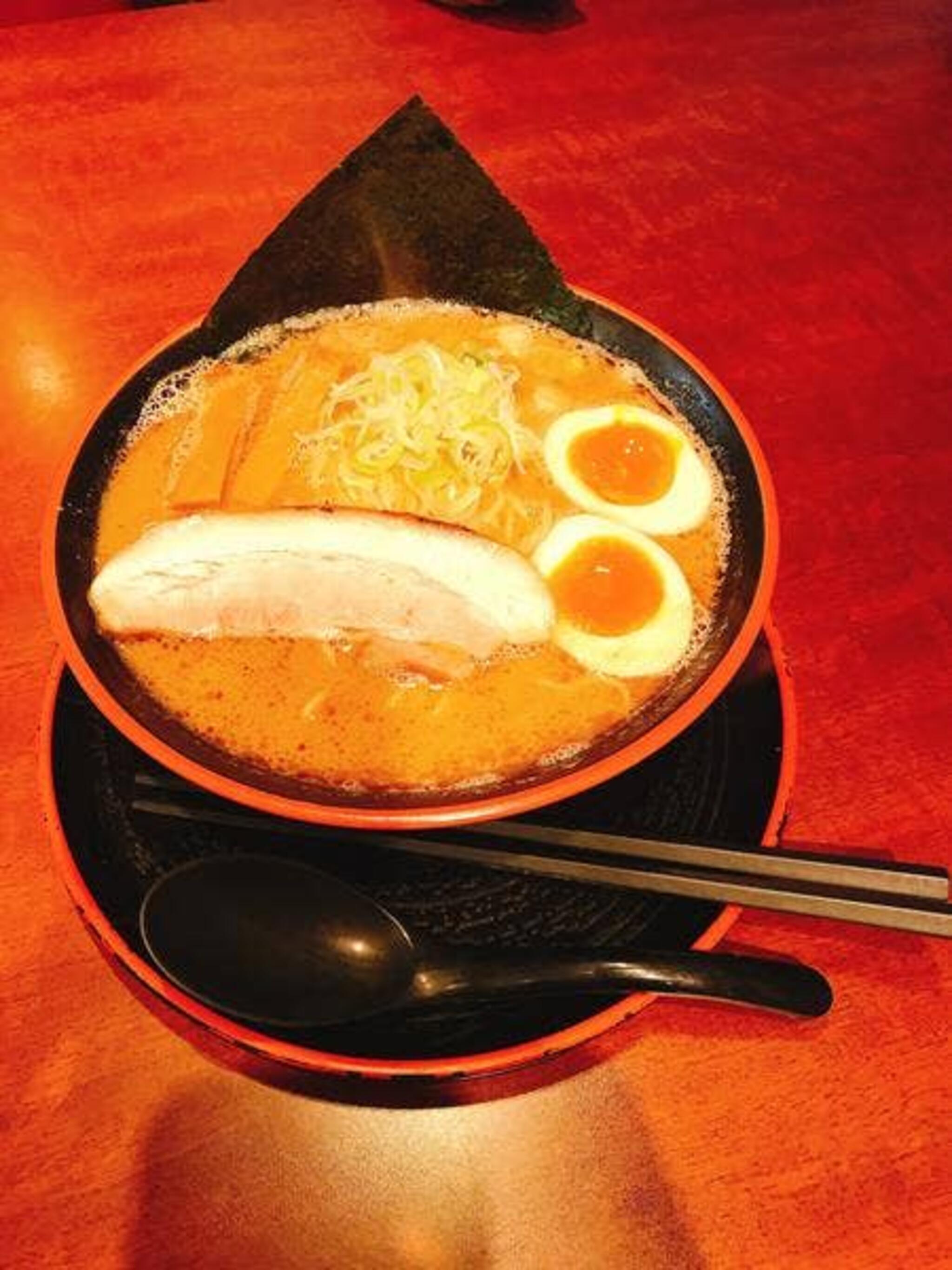 節系とんこつらぁ麺 おもとの代表写真8