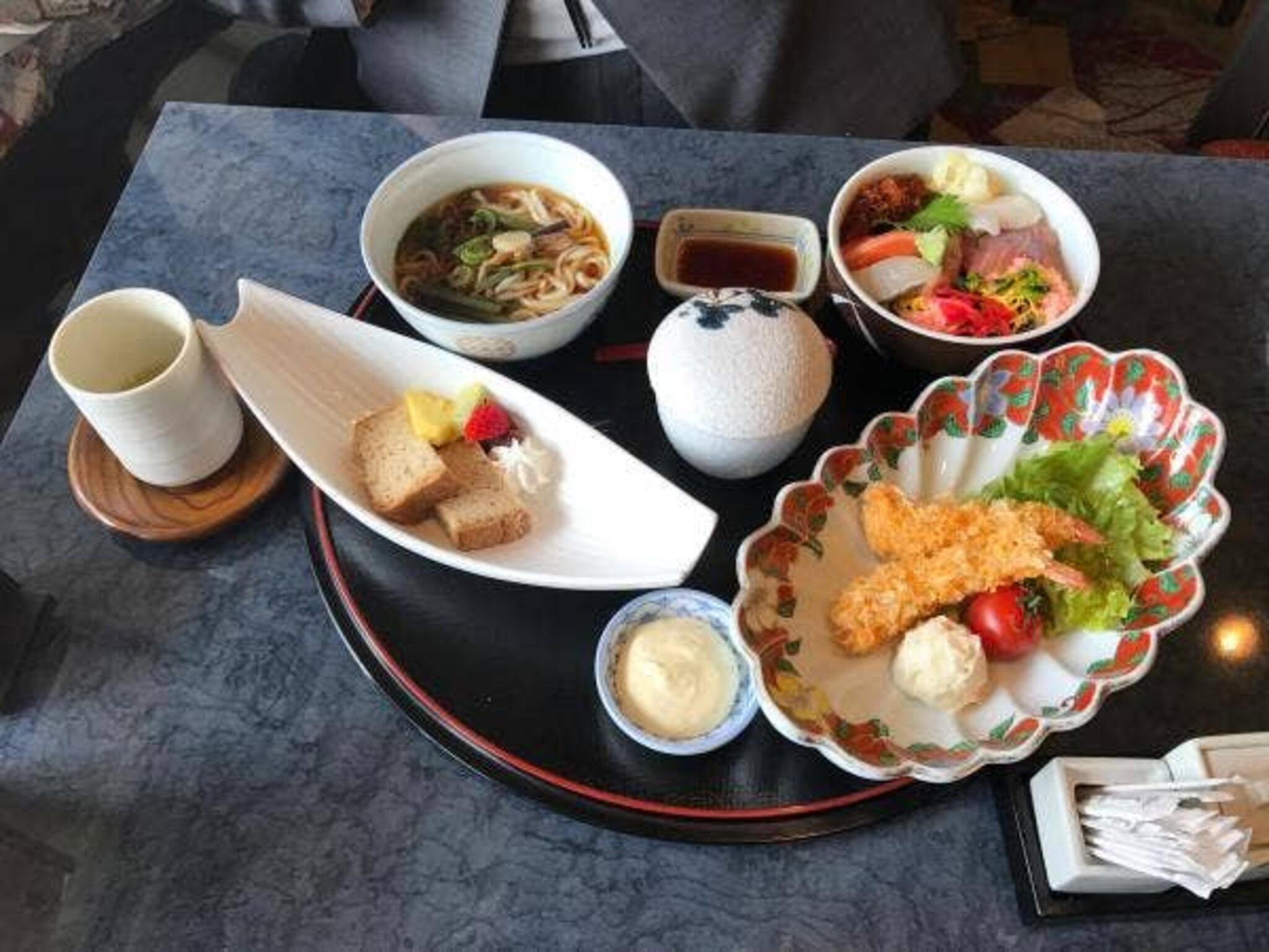 日本料理 四季の代表写真1