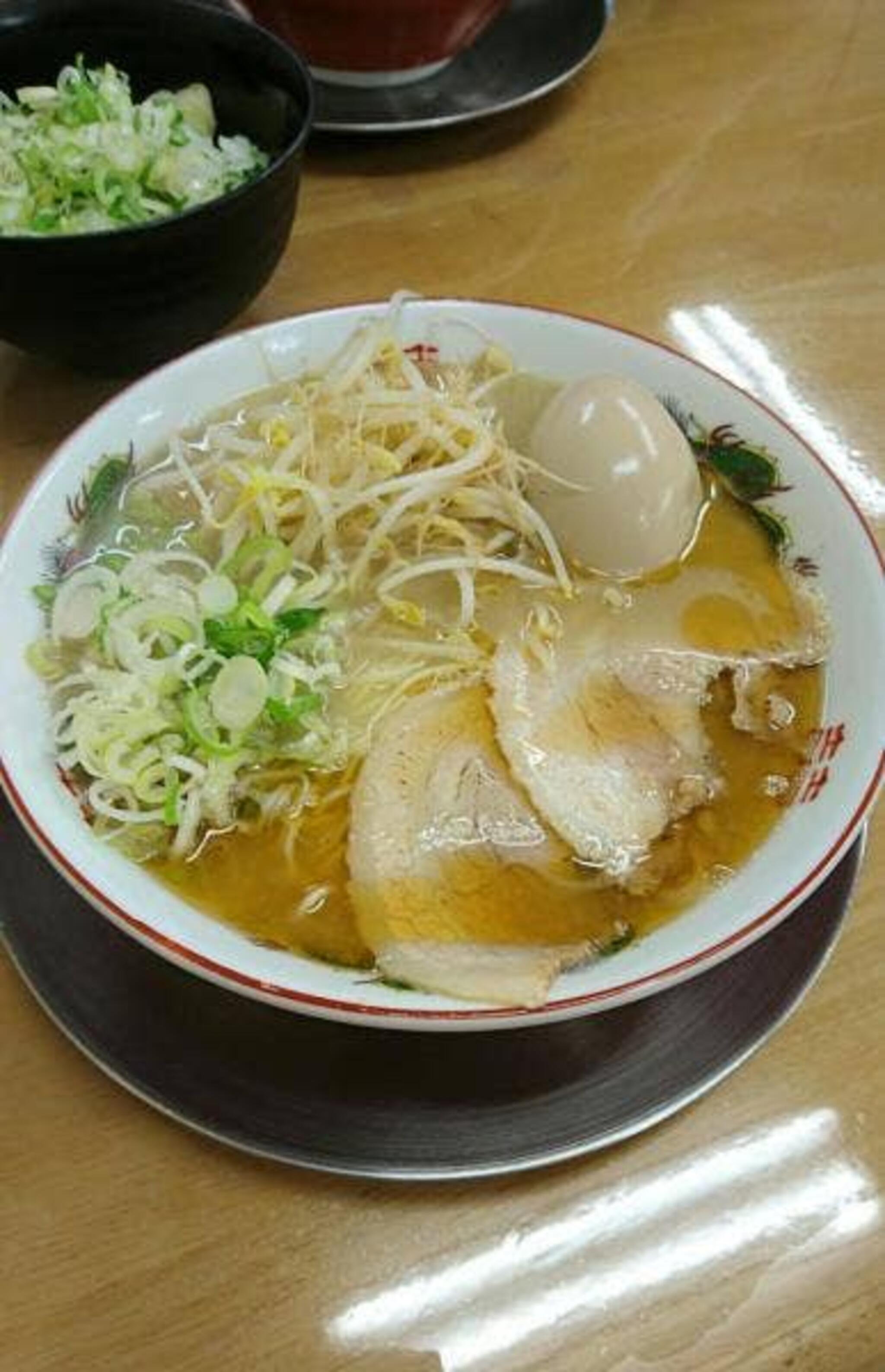 ラーメン屋 アジトの代表写真10