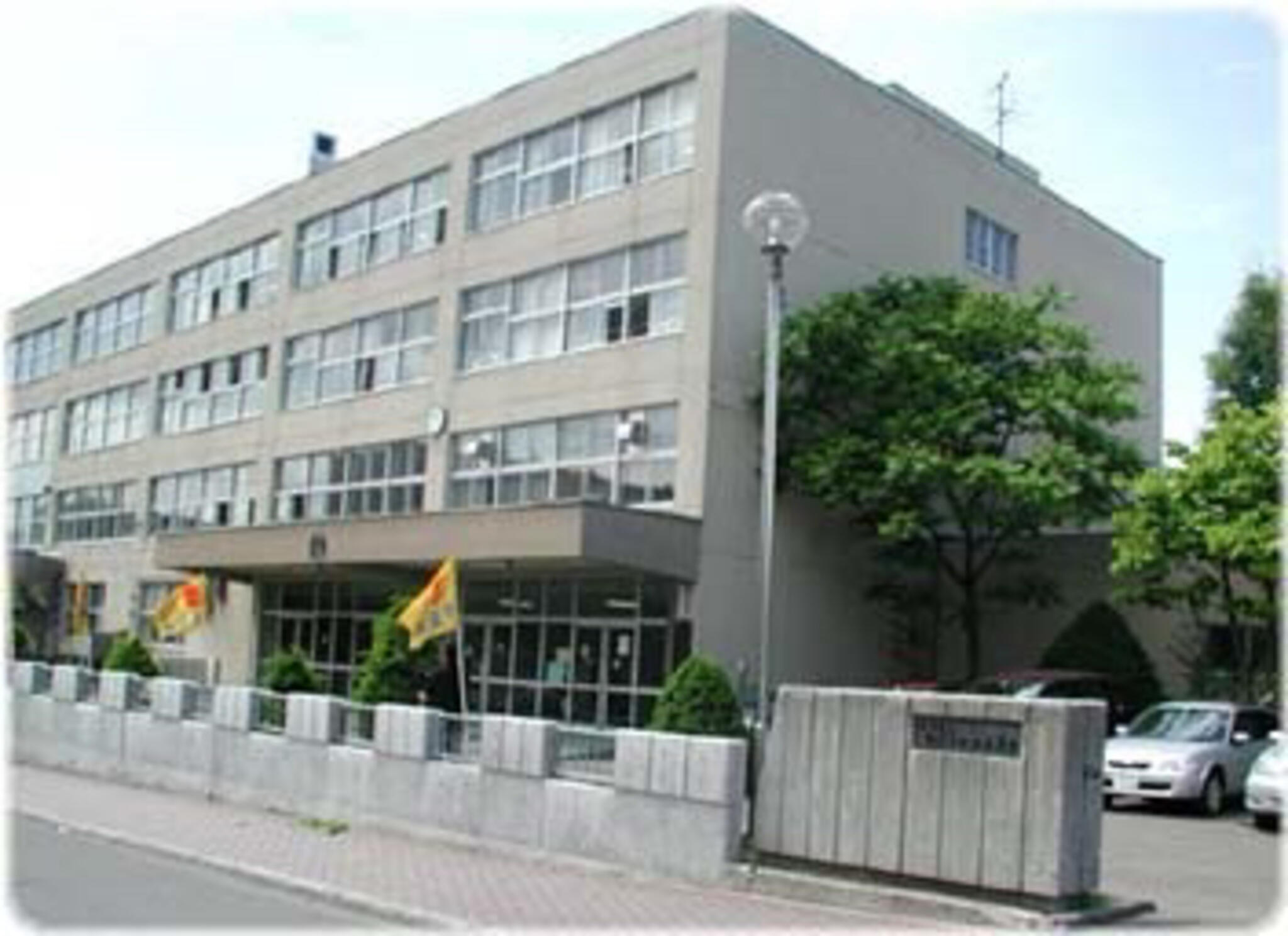 札幌市立ひばりが丘小学校の代表写真1