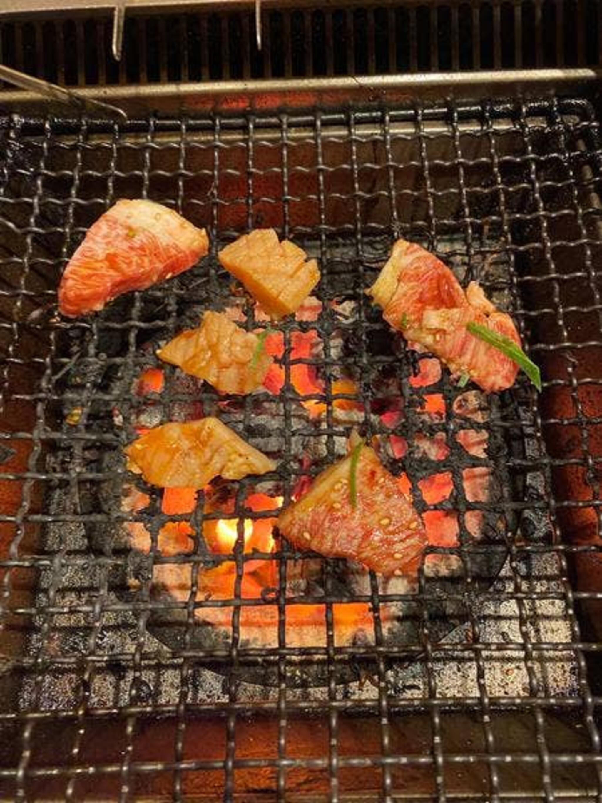 大阪 炭火焼肉×手うち冷麺 十八番 京橋店の代表写真6