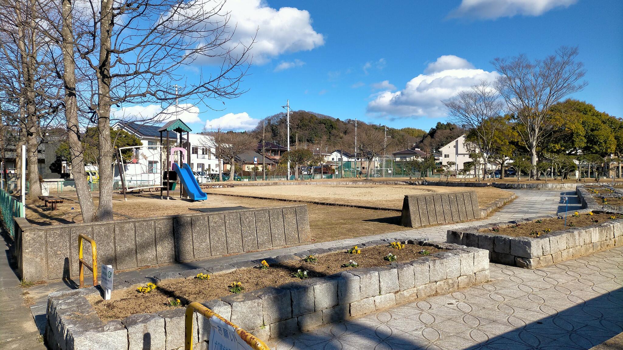 岡小名公園の代表写真1