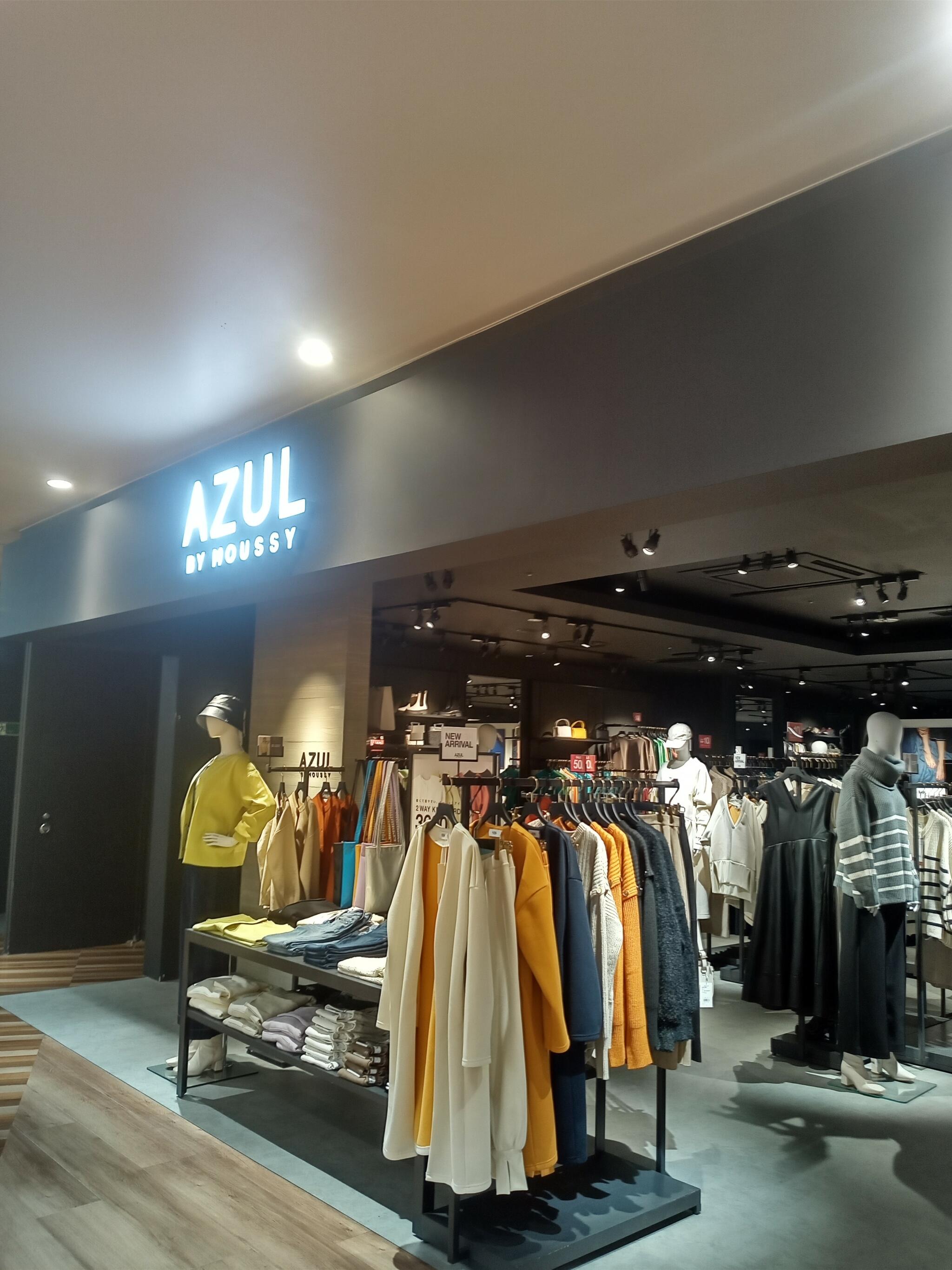 クチコミ : AZUL BY MOUSSY コースカベイサイドストアーズ店 - 横須賀市本町/衣料品店 | Yahoo!マップ