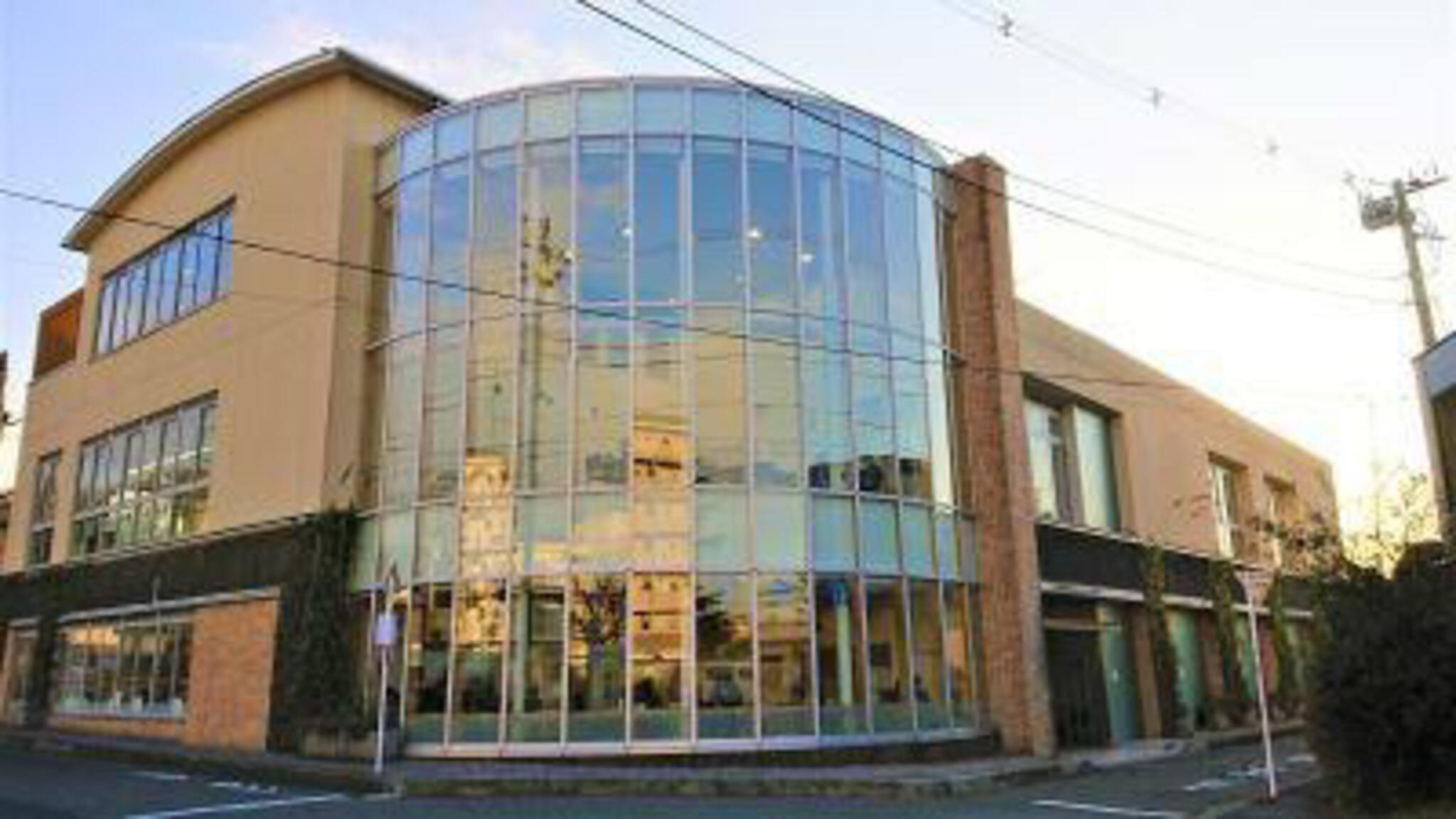 日野市立 平山図書館の代表写真3