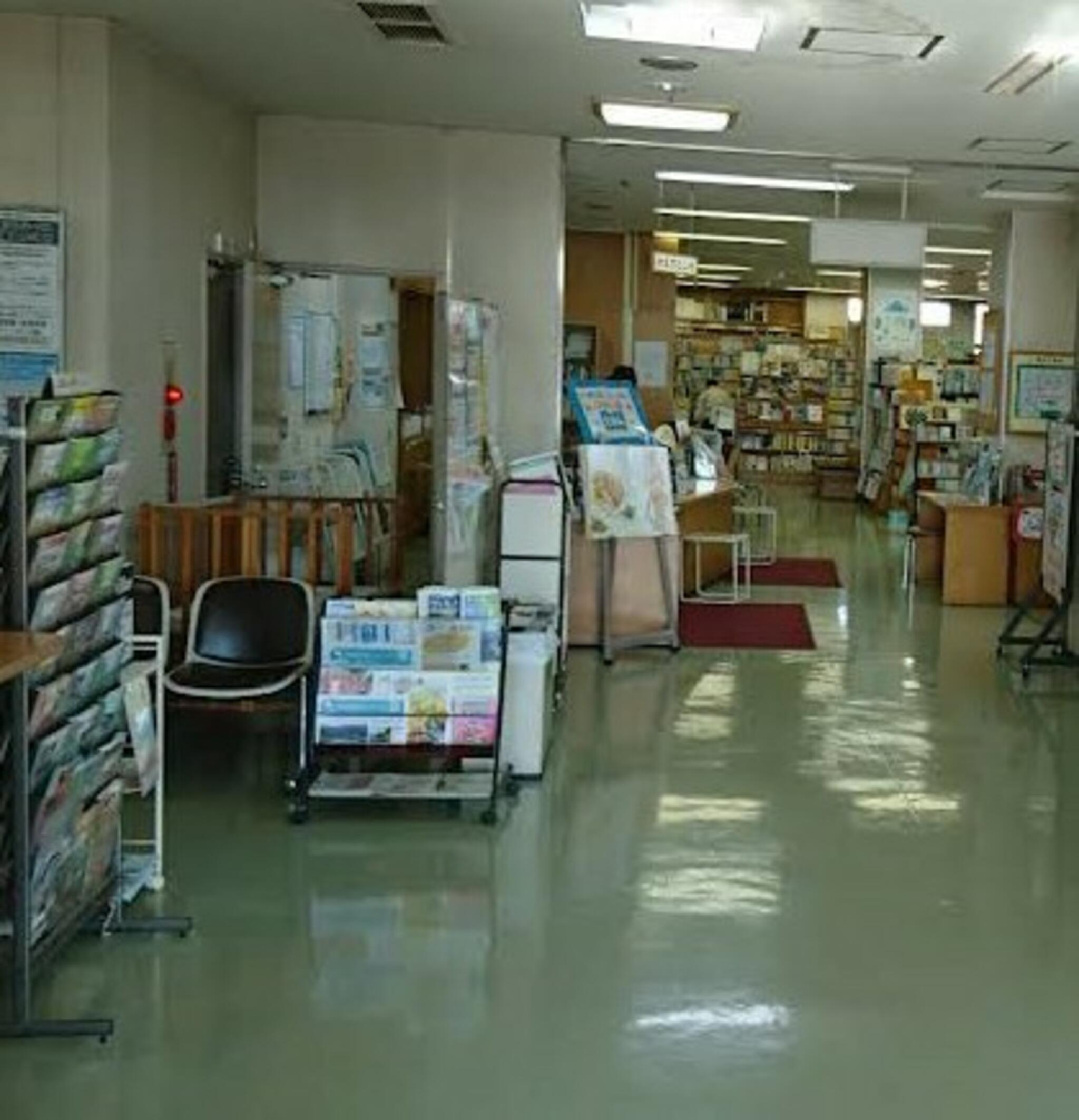 立川市 若葉図書館の代表写真2