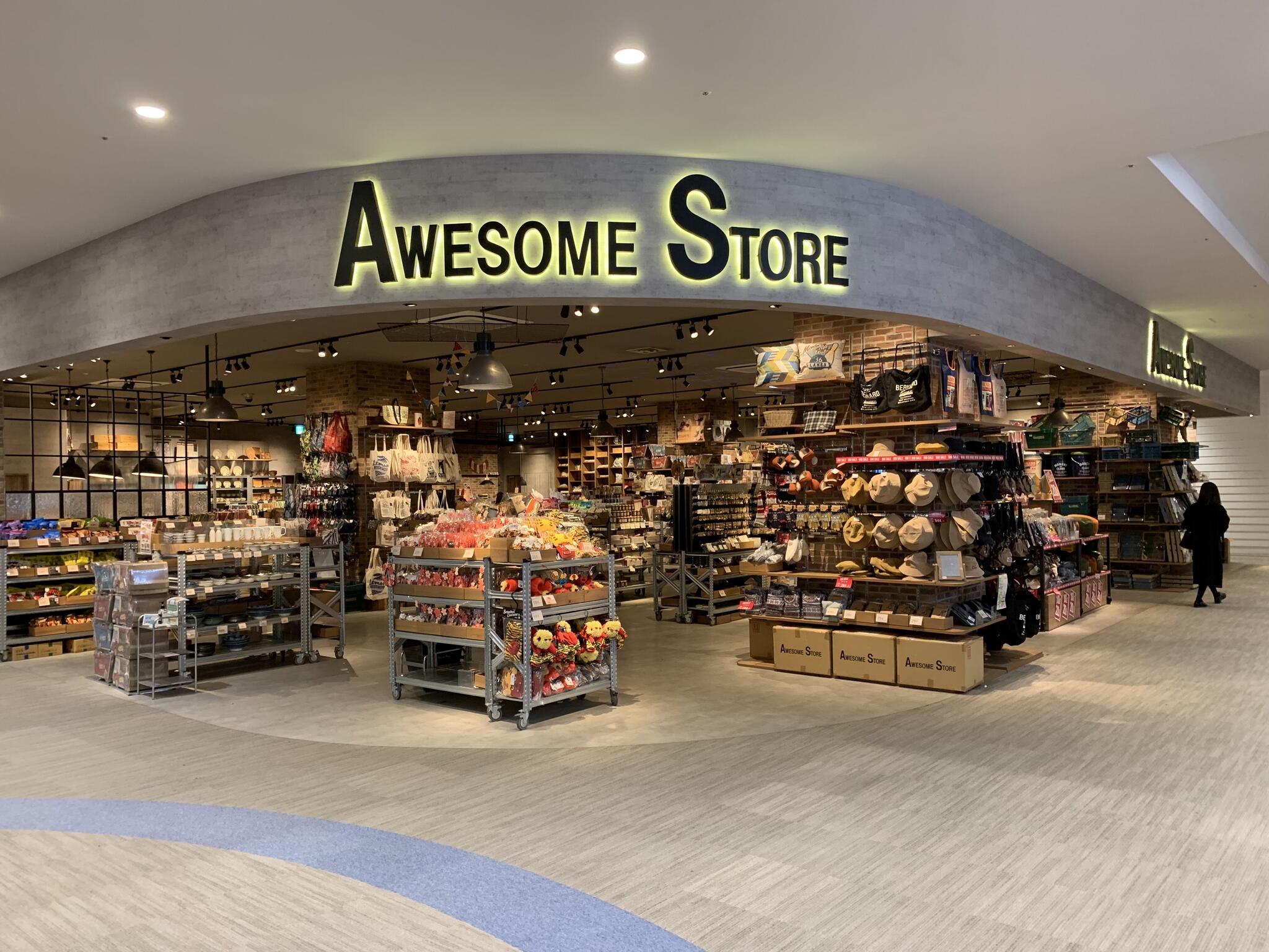 クチコミ : AWESOME・STORE 立川店 - 立川市泉町/日用雑貨店 | Yahoo!マップ