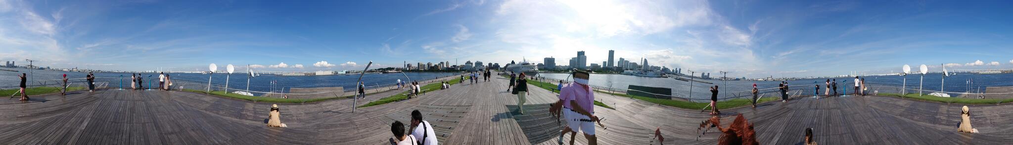 横浜港大さん橋国際客船ターミナルの代表写真7