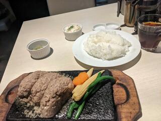 溶岩焼肉ダイニングbonbori 新宿店のクチコミ写真1