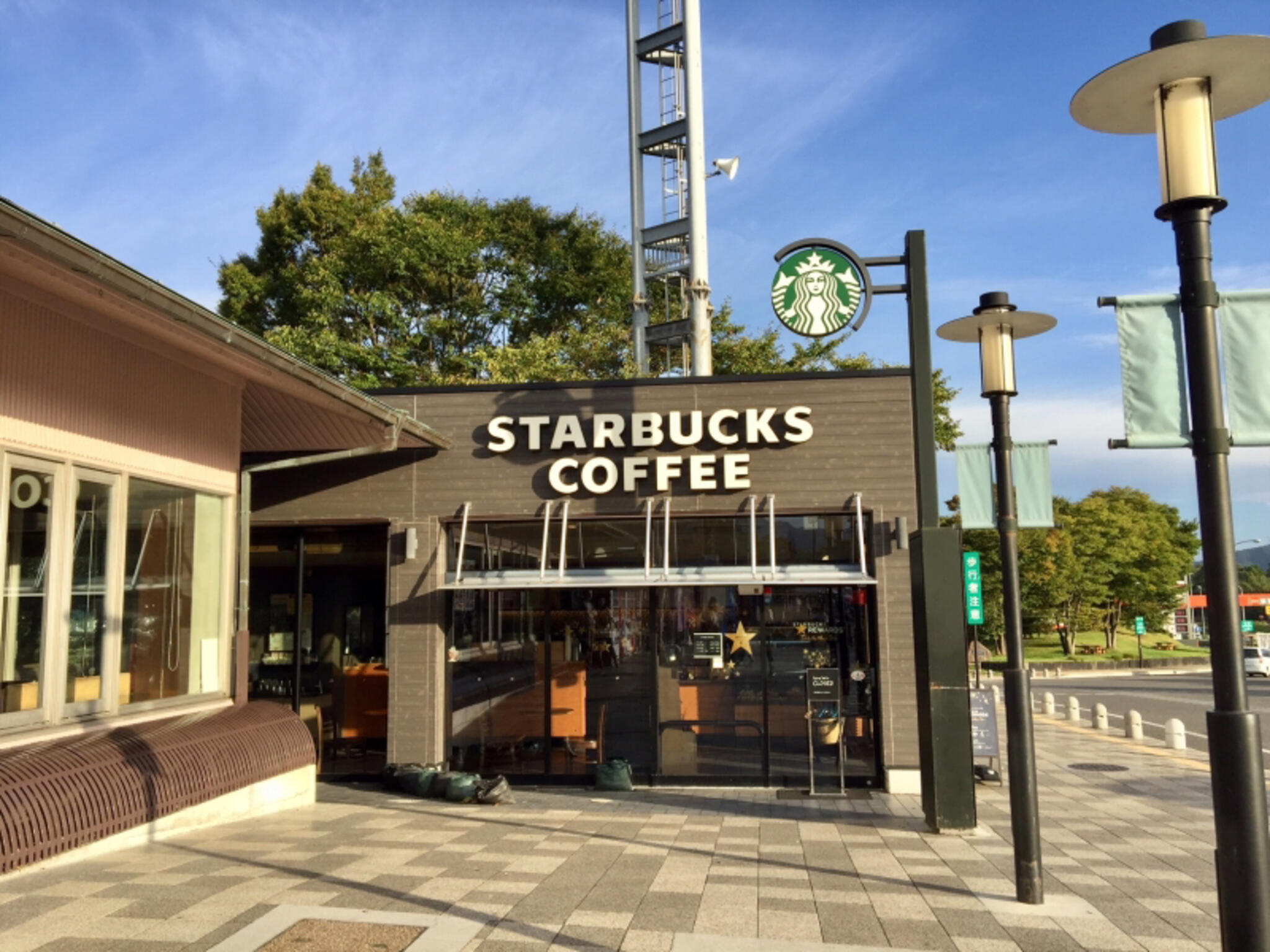 スターバックスコーヒー EXPASA多賀サービスエリア（下り線）店の代表写真4