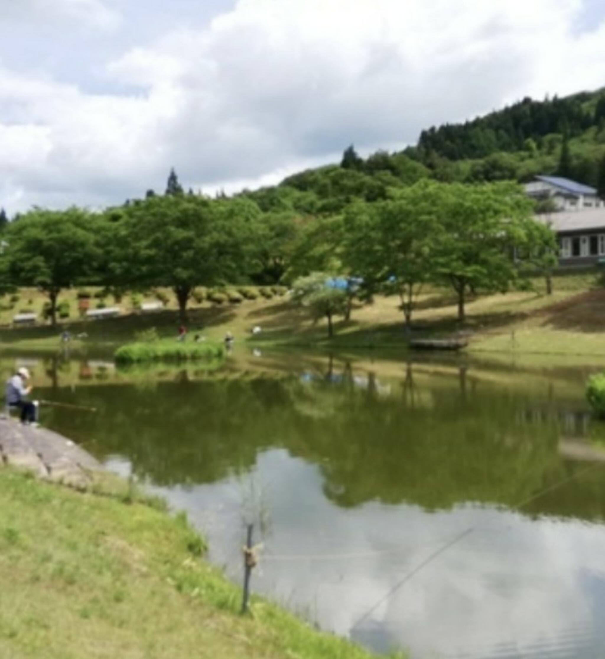 花巻市役所 田瀬釣り公園休憩施設の代表写真3