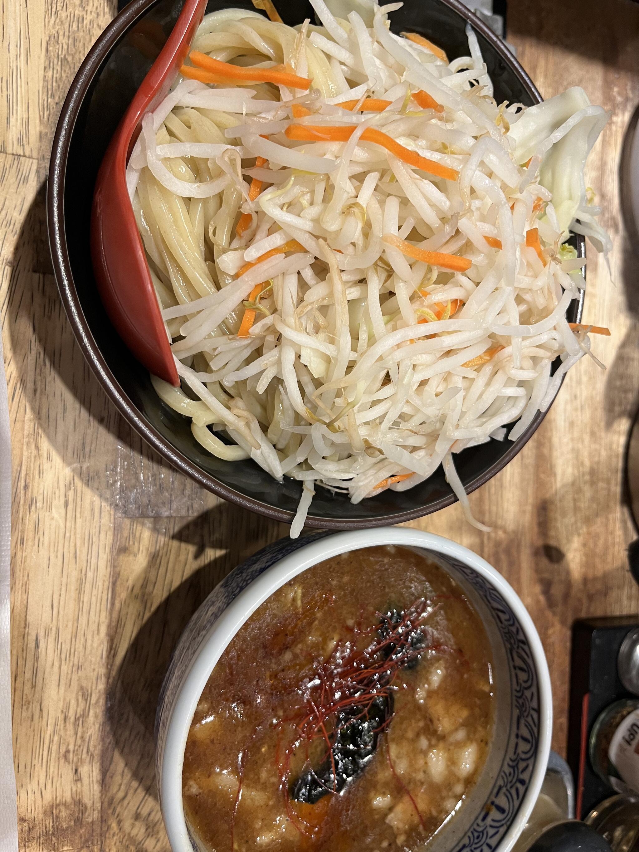 三田製麺所 新宿西口店の代表写真1