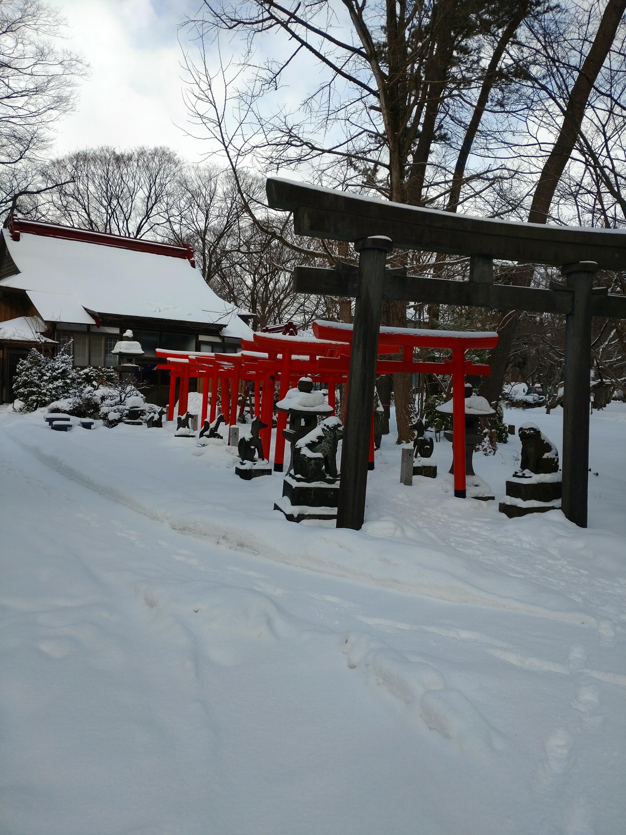 八幡秋田神社の代表写真4