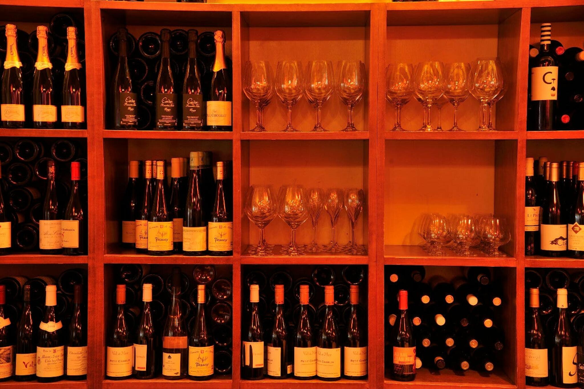 パリのワイン食堂の代表写真2