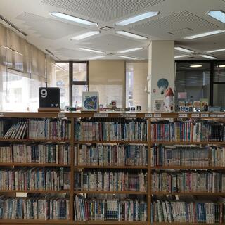 宮崎市立図書館の写真2