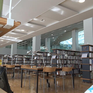 高崎市立 中央図書館の写真8