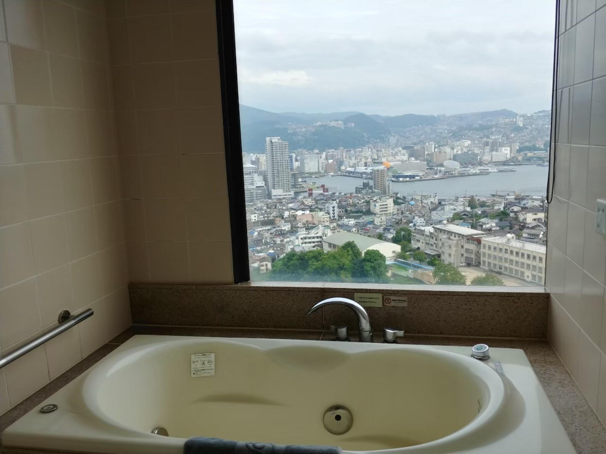 稲佐山温泉 ホテルアマンディ ~長崎の日本三大夜景を一望~の代表写真9