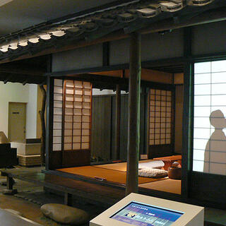 松山市立子規記念博物館の写真11