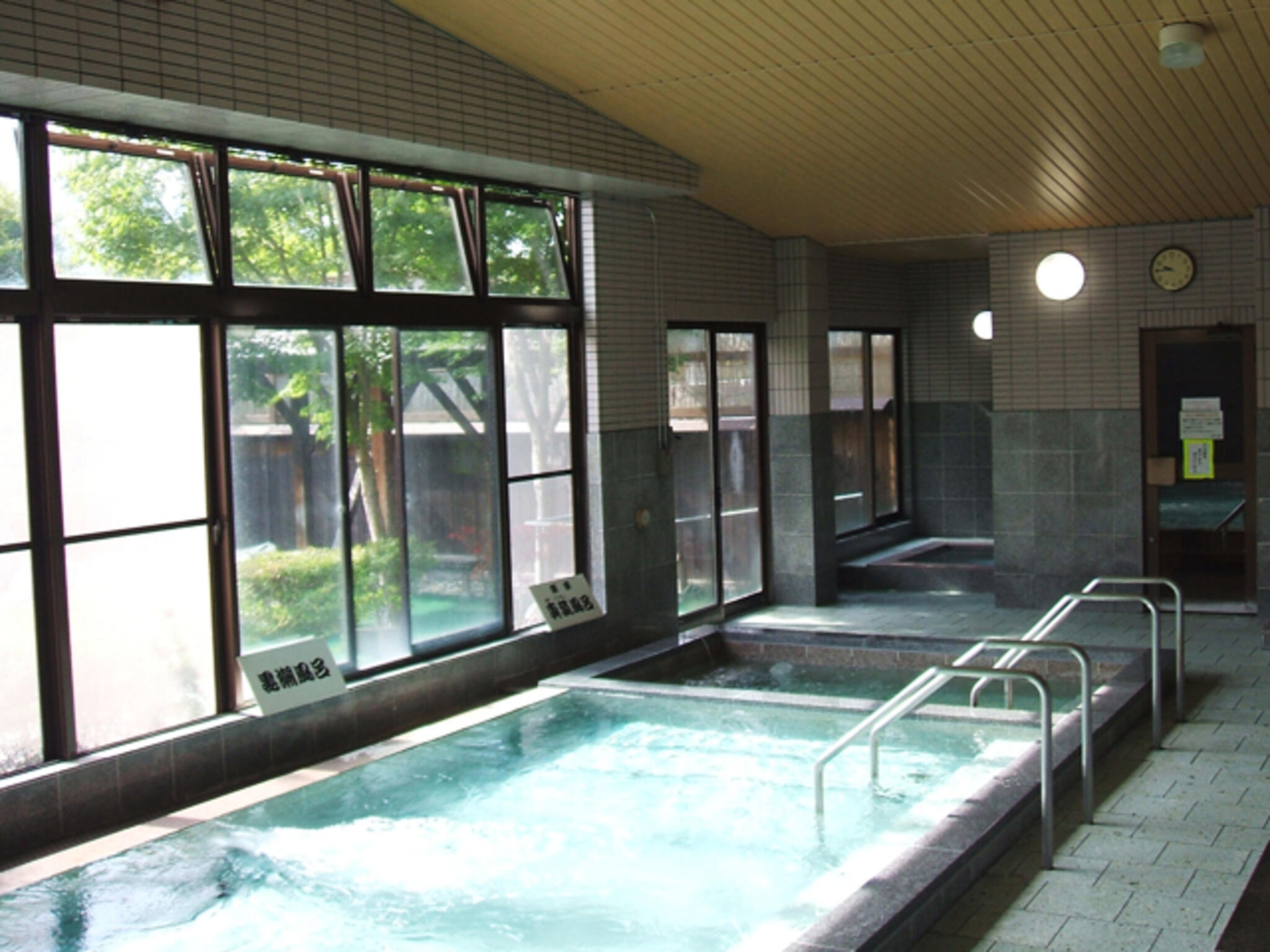 富士西湖温泉いずみの湯の代表写真4