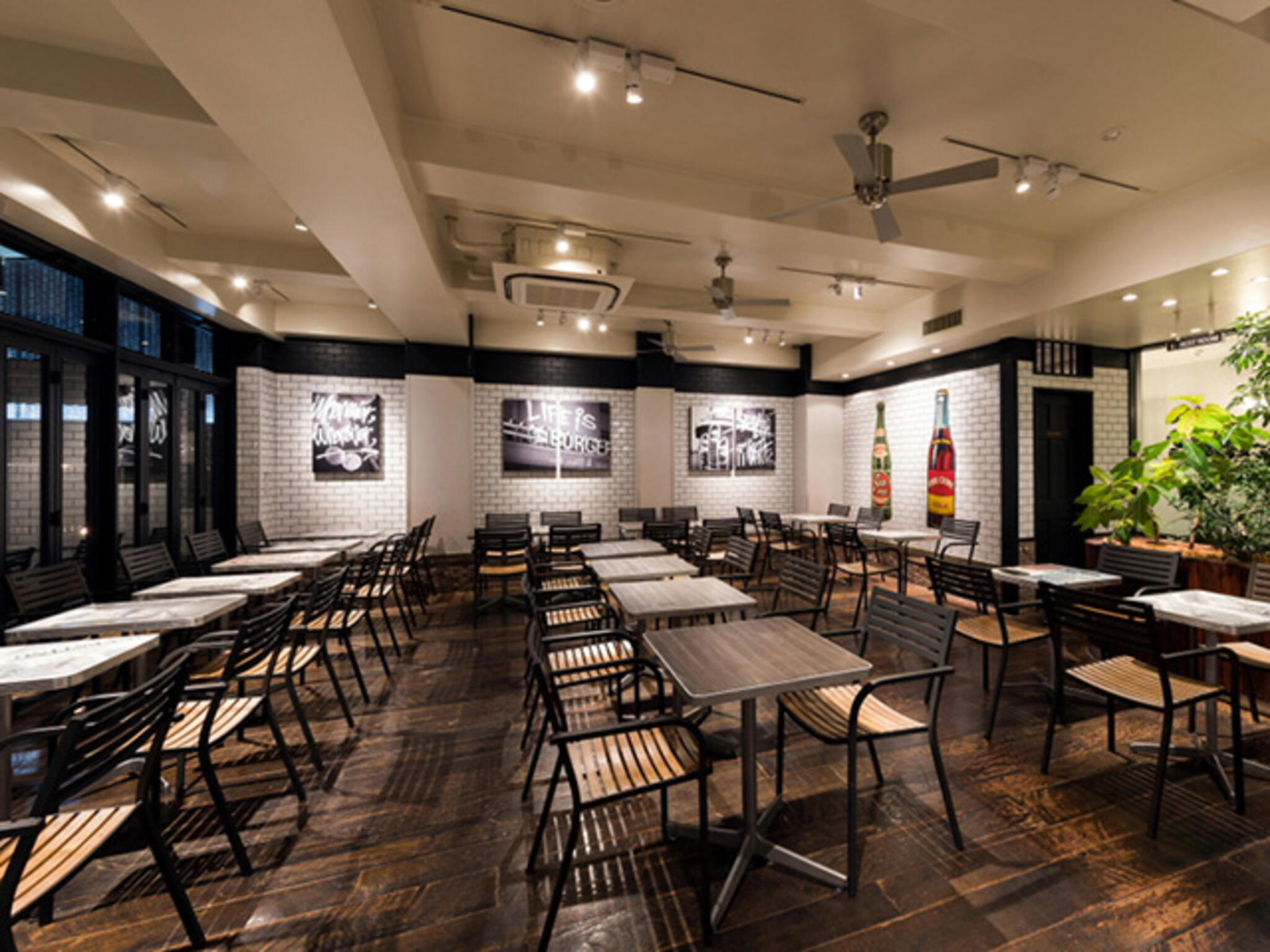 J.S. BURGERS CAFE 新宿店の代表写真3