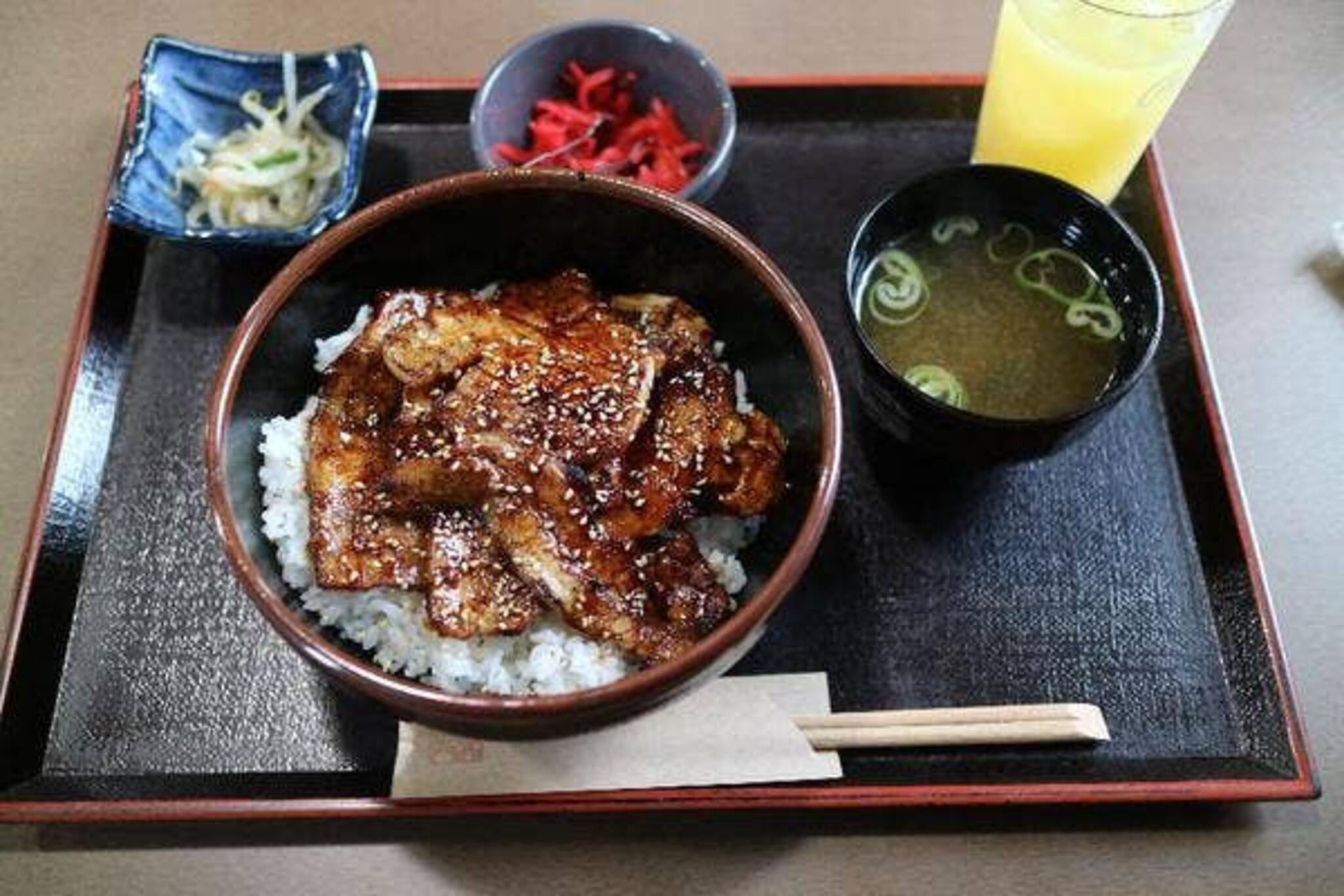 豚丼 大手門の代表写真10