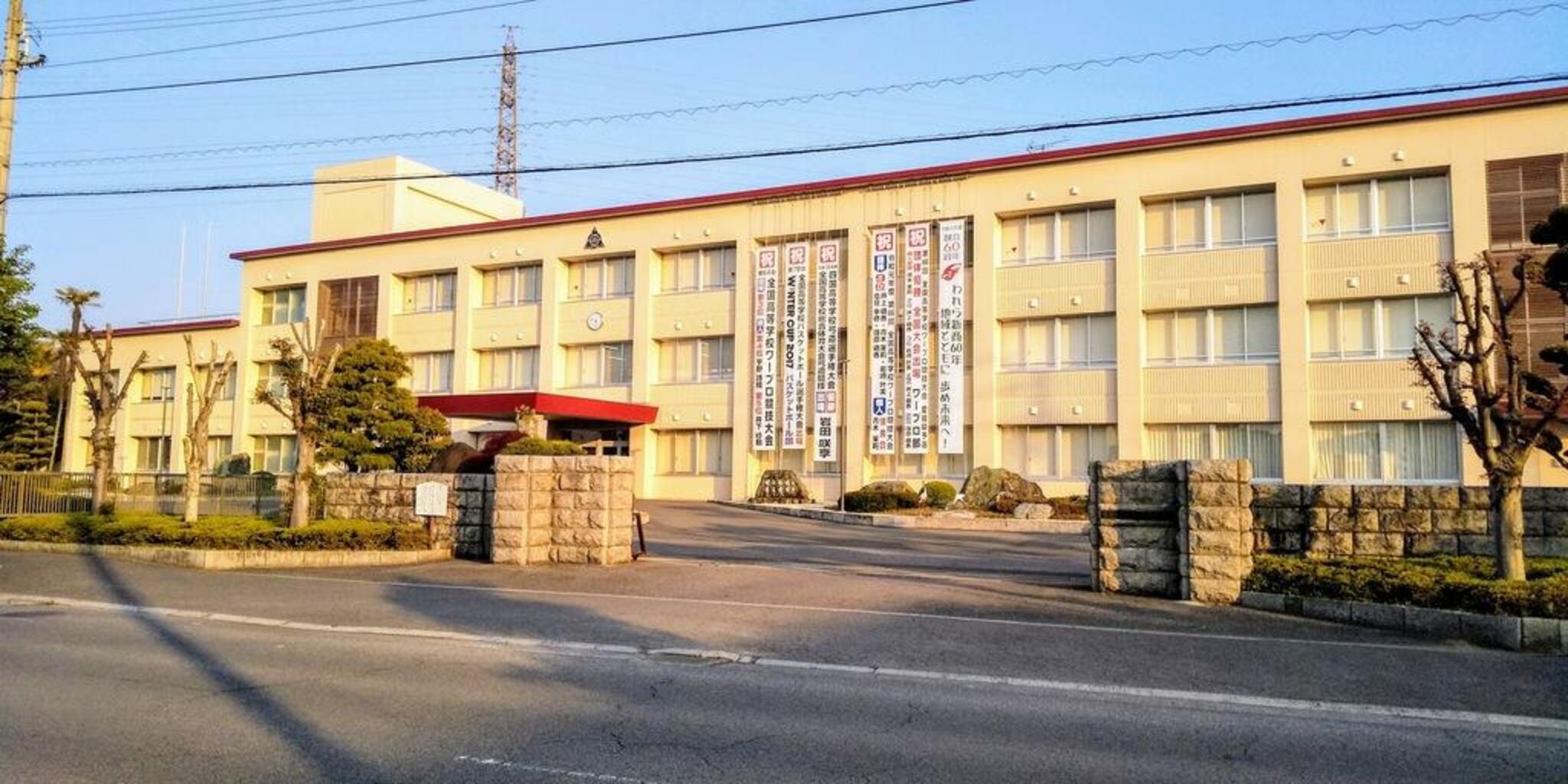 愛媛県立新居浜商業高等学校の代表写真2