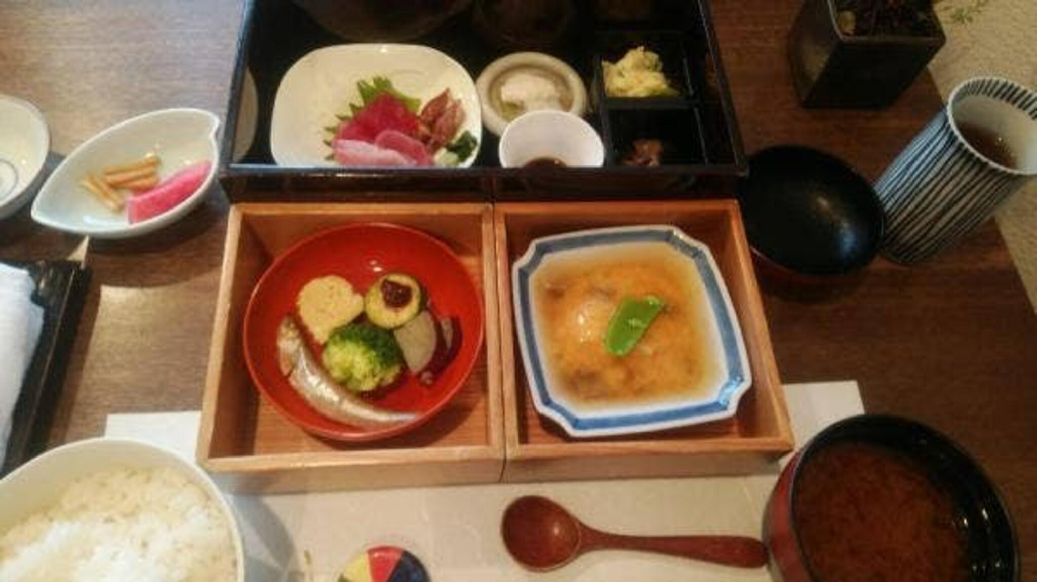 日本料理 香せりの代表写真3
