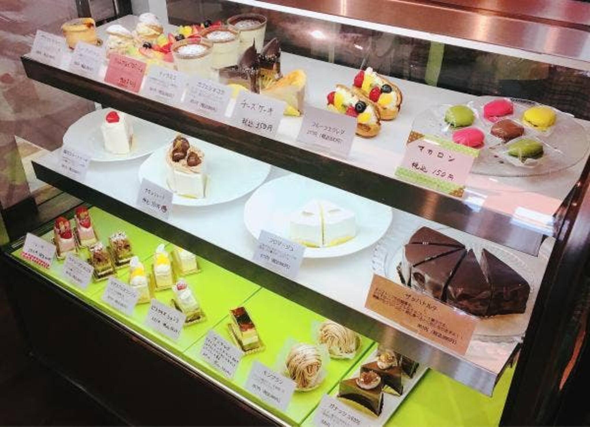 パティスリー ら・じゅゆな - 江別市野幌寿町/ケーキ店 | Yahoo!マップ